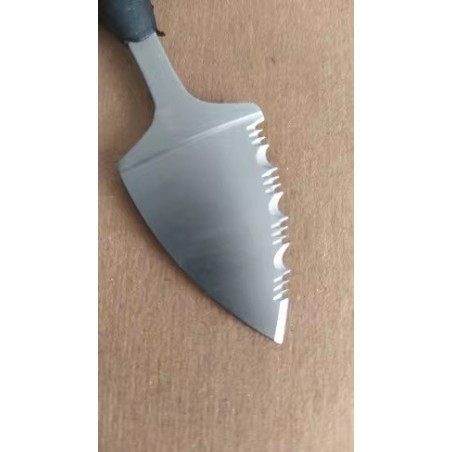 Push dagger lame crantée en acier inoxydable avec étui rigide