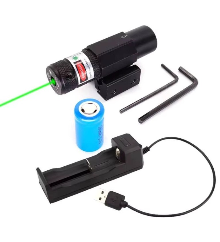 Laser tactique Vert avec fixation rail 11 et 22 mm, pile rechargeable et chargeur